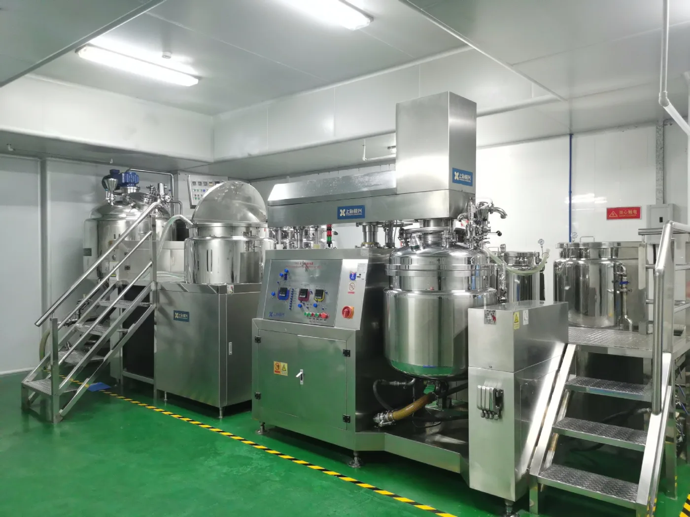Perfume compounding equipment